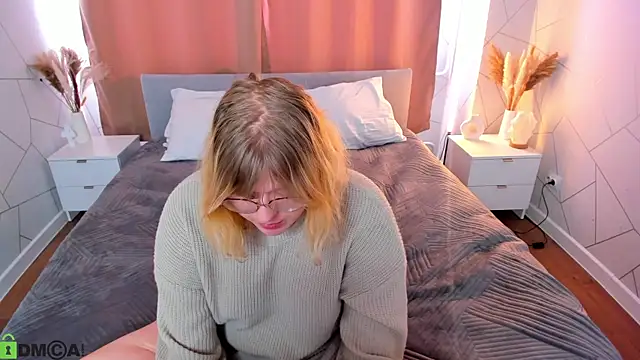 luna_c0ra Adlı Modelin Canlı XXX Sohbeti