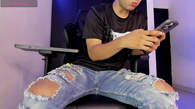 Liam_Mateo Pertunjukan Webcam