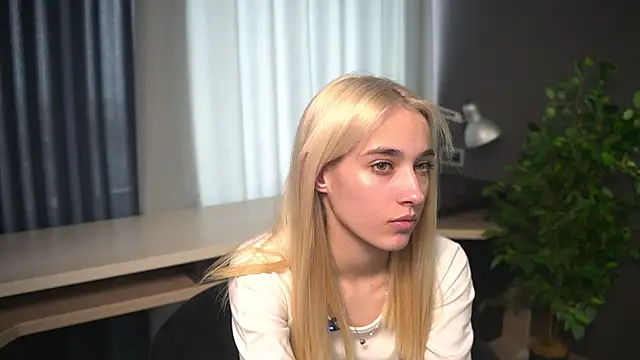 CandiRosato's Live XXX Chat