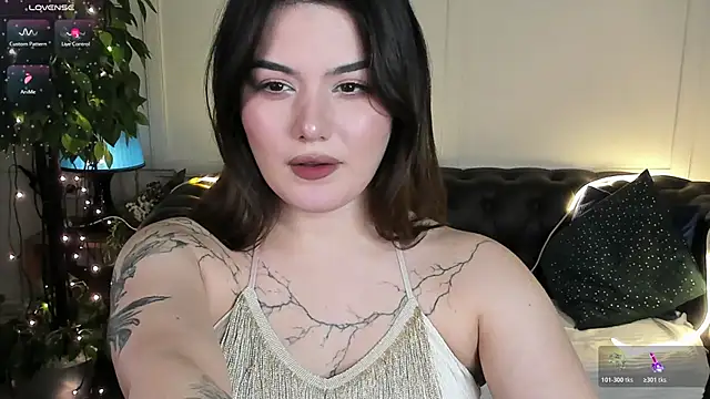 Dark_Moni: онлайн-секс-чат