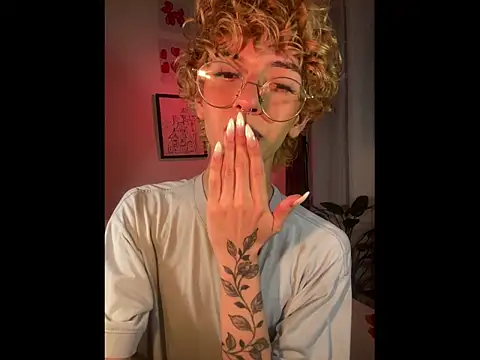 lyamthommpson webcam show