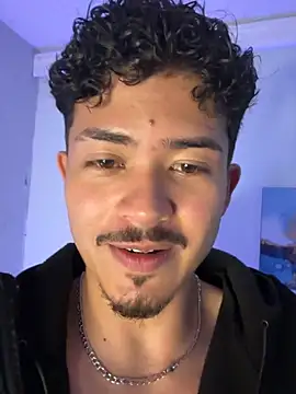 NicolaiKarav Show Webcam