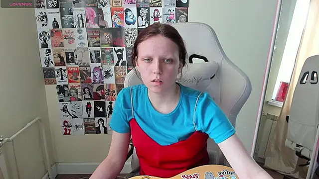 NikolFlosttのライブXXXチャット