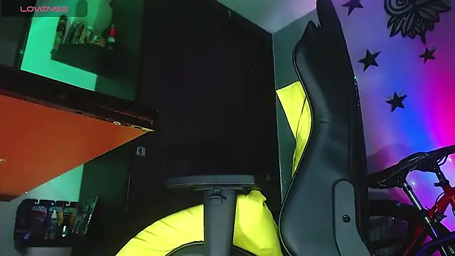 Chat +18 de justincs ao vivo