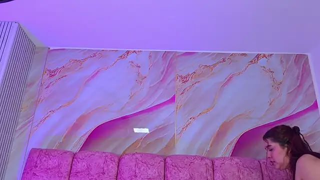 emmacurvyのライブXXXチャット