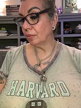 dieseldame1313 live XXX chat