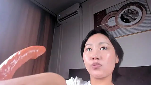 hangiho Show in webcam