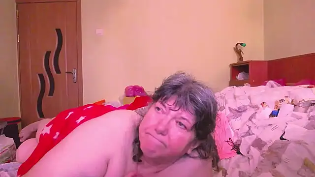 HugeTits' Webcam Show