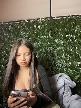 Mady_Pink: απευθείας συνομιλία ΧΧΧ