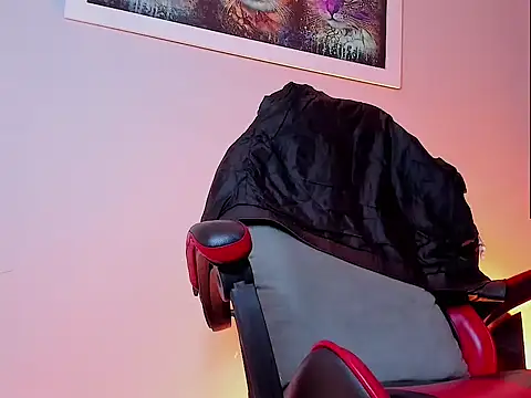 Dominus_Alpha élő XXX-chatje