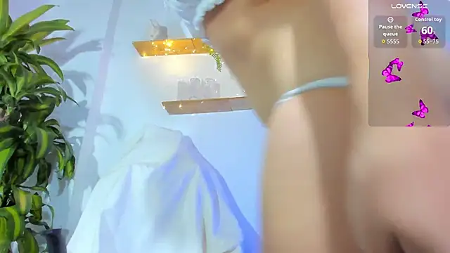 crisbell_lopez's Live XXX Chat