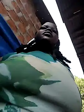 holygrail001 Show in webcam