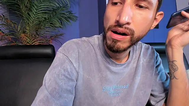 sam_bisex's Live XXX Chat