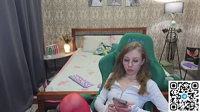 Lill_Ana: απευθείας συνομιλία ΧΧΧ