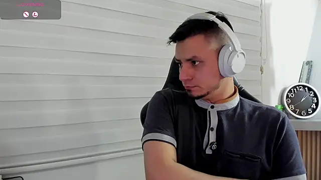 Rick_Adams webkamerás műsora