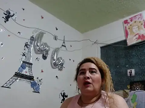 Perla1981--'s Live XXX Chat