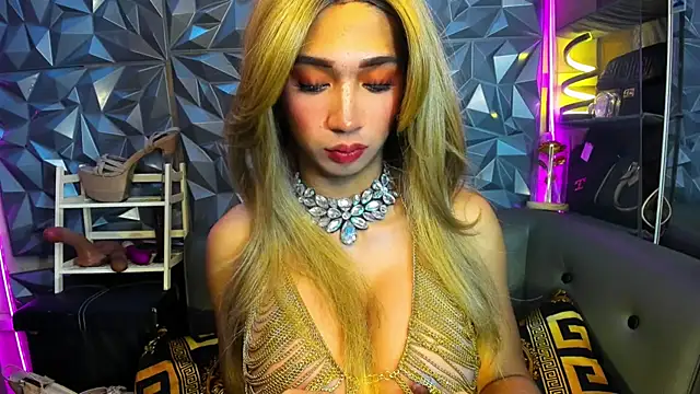 Show modela CASSIE_CLASSY na web-kameri