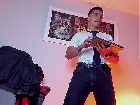 Dominus_Alpha élő XXX-chatje