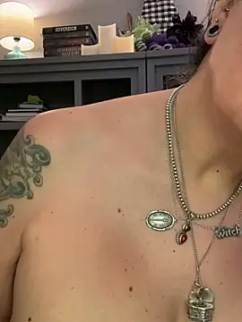 dieseldame1313のライブXXXチャット