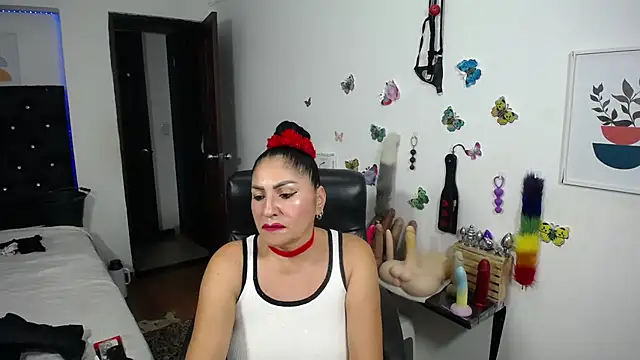 mature_bigboobs10 Chat XXX in diretta