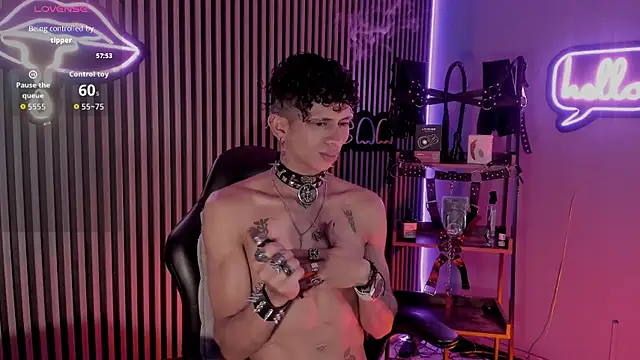 Maximoking26 Adlı Modelin Canlı XXX Sohbeti