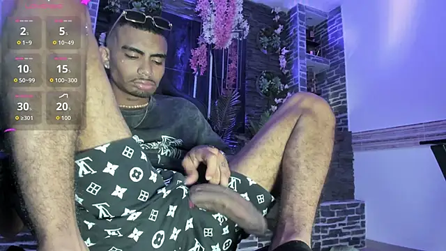 Rpoolrboy élő XXX-chatje