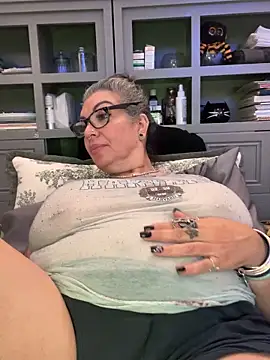 dieseldame1313's Live XXX Chat