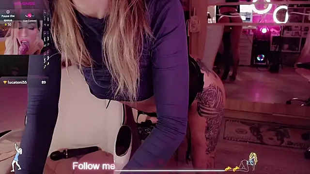 AnnieGOld_'s Live XXX Chat