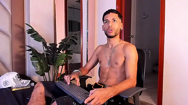 Thiagoferreti's Live XXX Chat