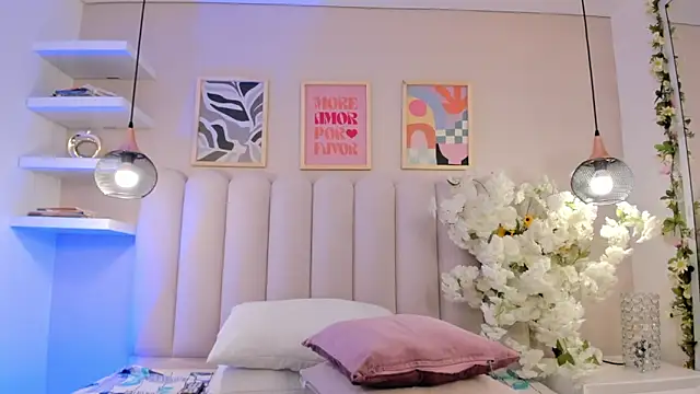 Mia_Bailey_ Live XXX-Chat