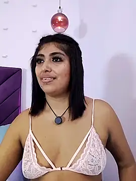 Kaylachannell élő XXX-chatje