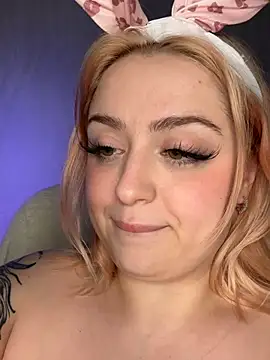 KellyMoors élő XXX-chatje