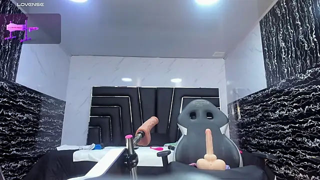 Ladyy_Scarlett: απευθείας συνομιλία ΧΧΧ