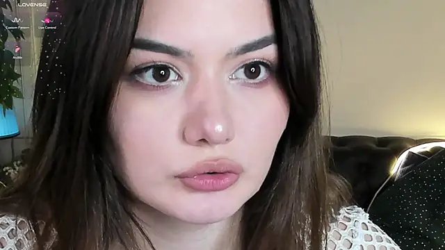 Chat XXX en directo de Dark_Moni