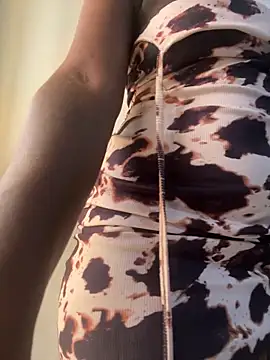 Assfucker257 现场XXX聊天