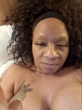 Big_Booty_Bonnie webkamerás műsora