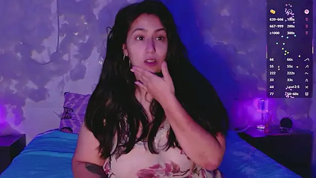 emmajohnss' Live XXX Chat