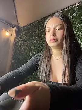 Mady_Pink's Live XXX Chat