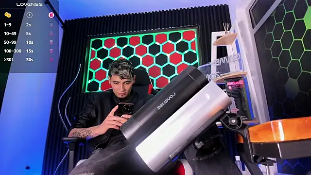 Max_Hader_ Live XXX-Chat