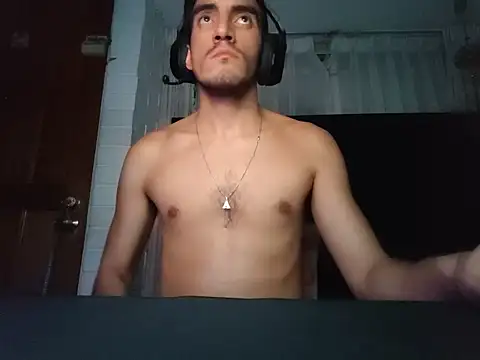 TommyMomentum webcam show