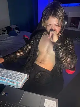AngelLatinBoy Webcam Show