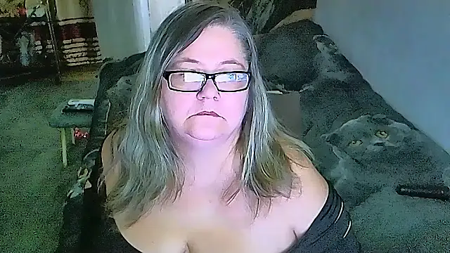 sex2 Adlı Modelin Canlı XXX Sohbeti