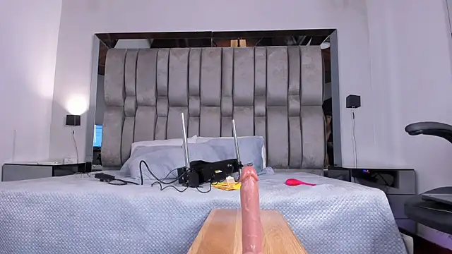 XXX chat uživo modela REINA_ADAHARA