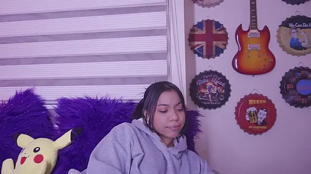 madelyn_rose_ élő XXX-chatje