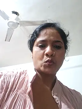 Pooja_pandey's Webcam Show