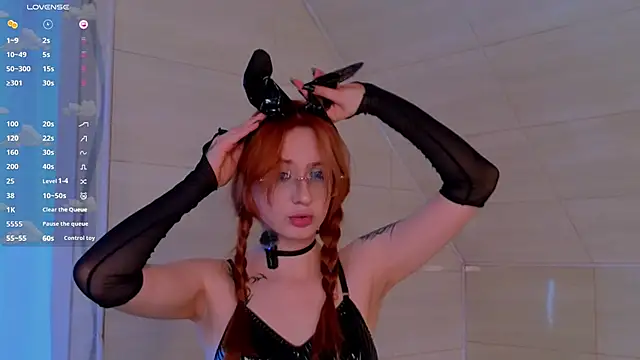 WICKEDEMBER – Live XXX-chat