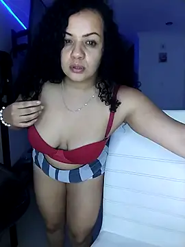 Samycutex Adlı Modelin Canlı XXX Sohbeti