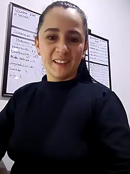 Sex_Annie: онлай н-секс-чат