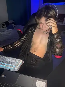 Chatroom XXX en direct de AngelLatinBoy