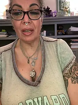 dieseldame1313 现场XXX聊天